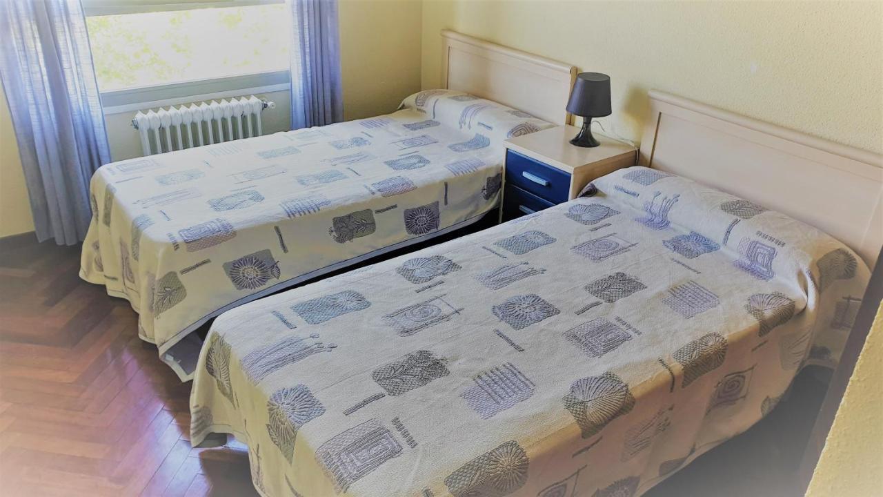 Habitacion Caja Magica มาดริด ภายนอก รูปภาพ
