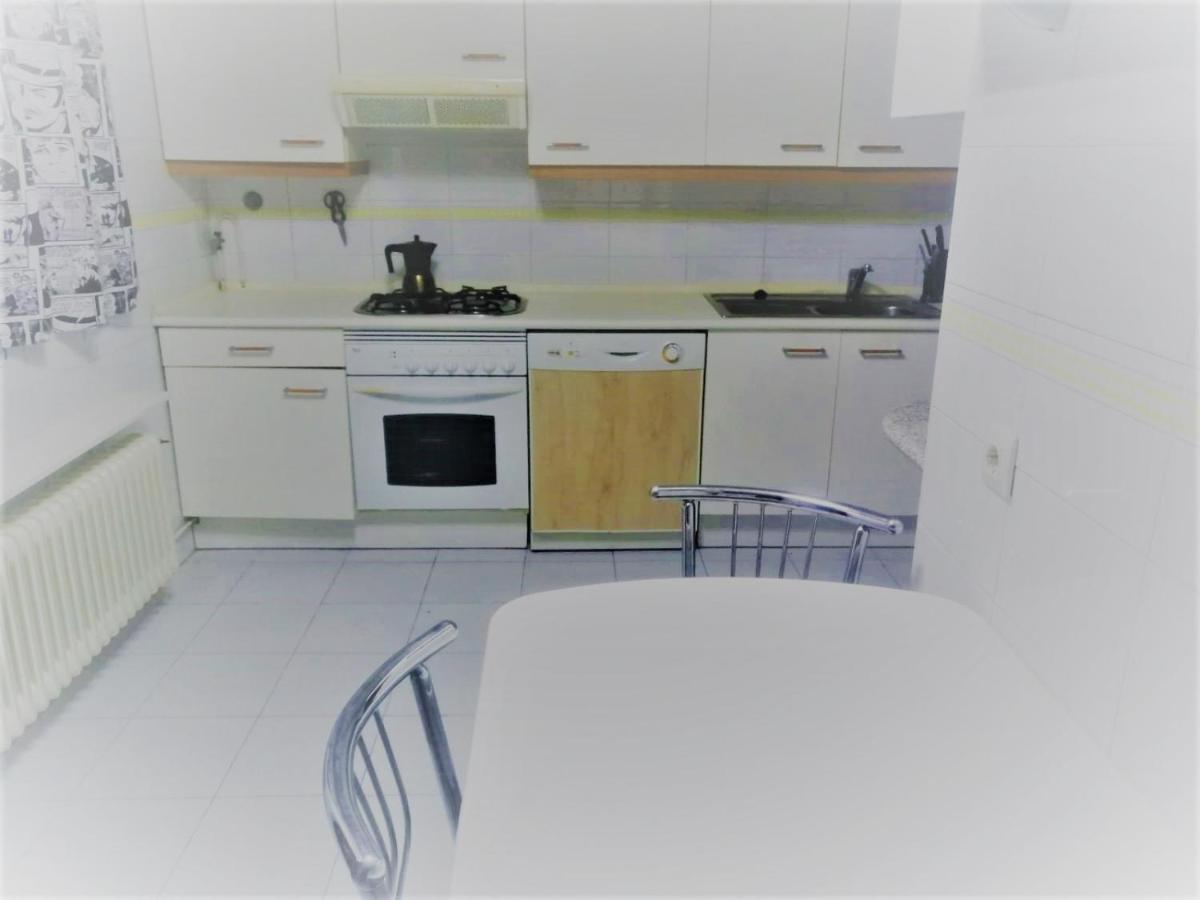 Habitacion Caja Magica มาดริด ภายนอก รูปภาพ